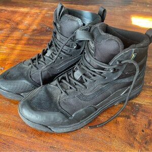 Vans ultrarange MTE cold weather Men's Boots, 9.5